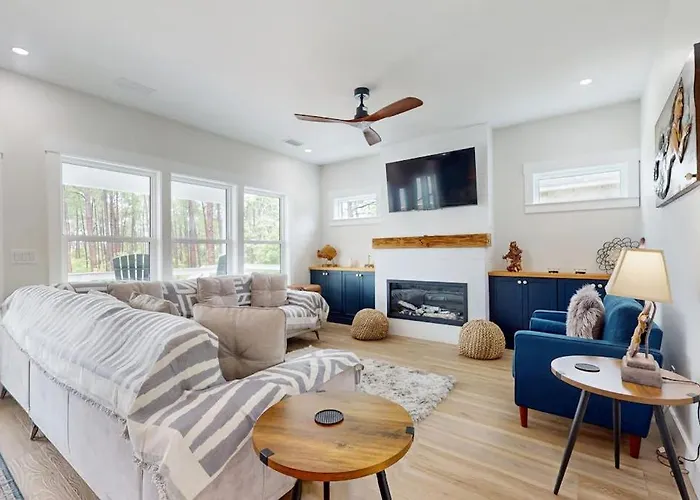 Gorgeous Coastal With Private Pool And Close To And Golf Privileges * Pensacola